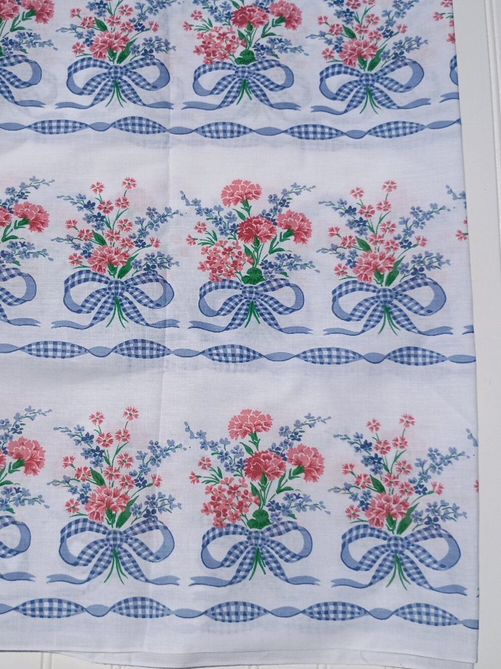 Vintage Floral Fabric White with Blue and Pink Gingham Bows 4 Yards Cottagecore - Picture 6 of 10